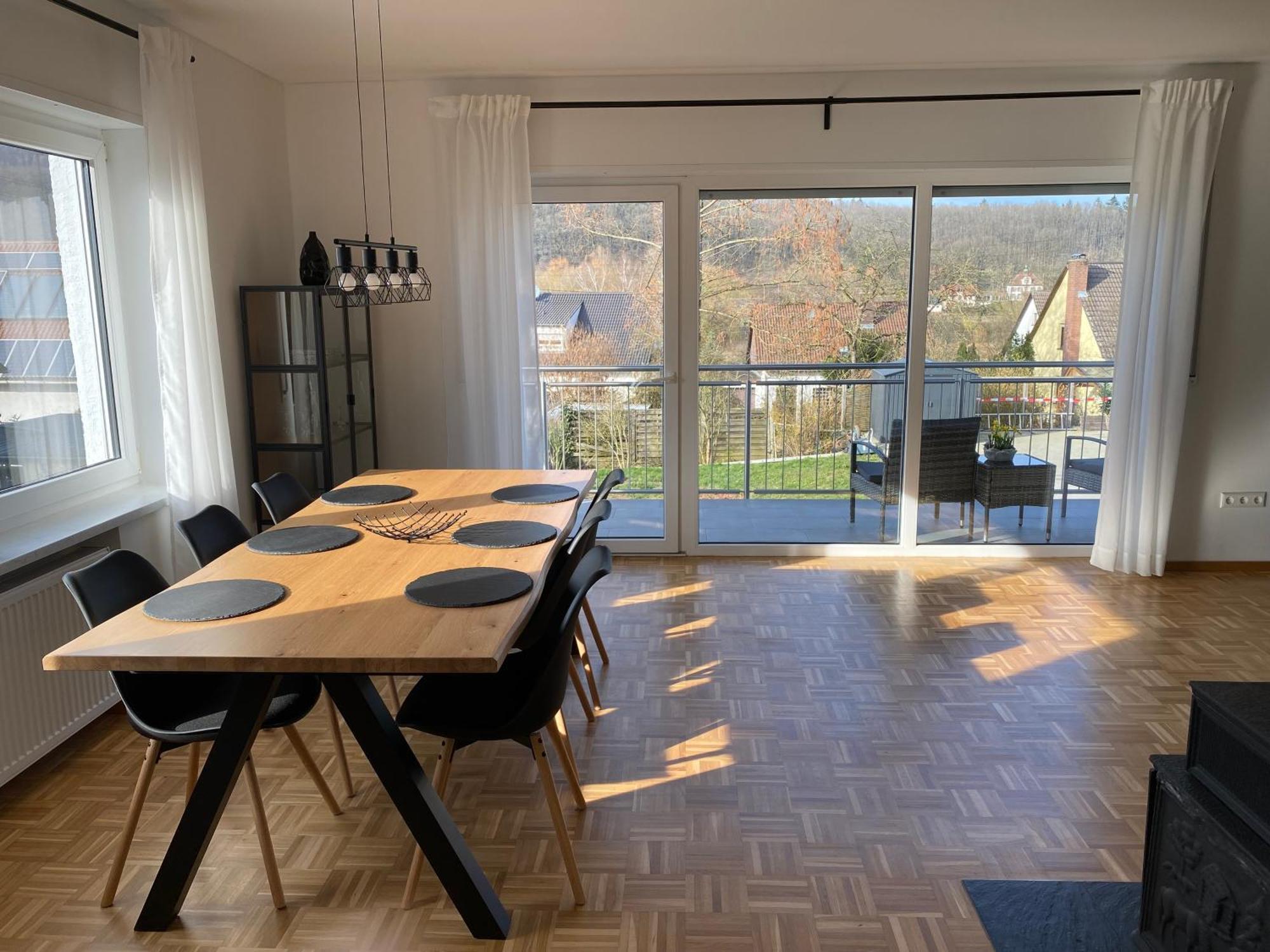 Am Kienbusch - Suedliche Weinstrasse - Erdgeschoss Appartement Annweiler am Trifels Buitenkant foto